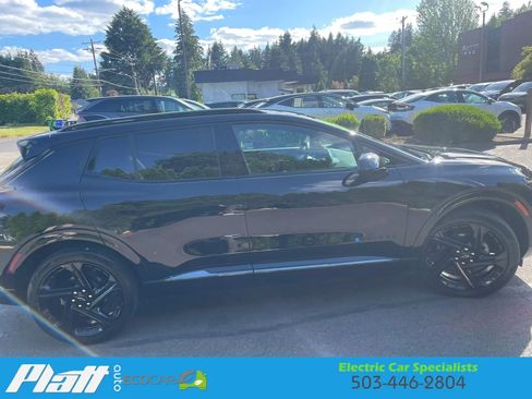 Used 2024 Chevrolet Equinox EV RS FWD image 14