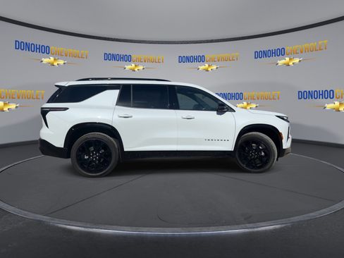 New 2026 Chevrolet Traverse RS image 12