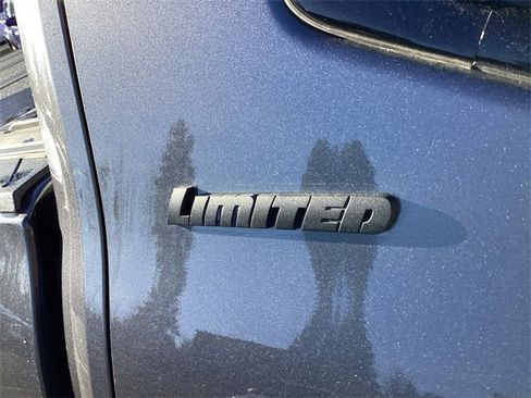Used 2024 Toyota Tundra Limited image 32