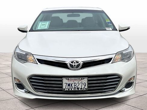 Used 2015 Toyota Avalon XLE image 3