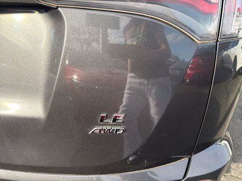 Used 2016 Toyota RAV4 LE image 7