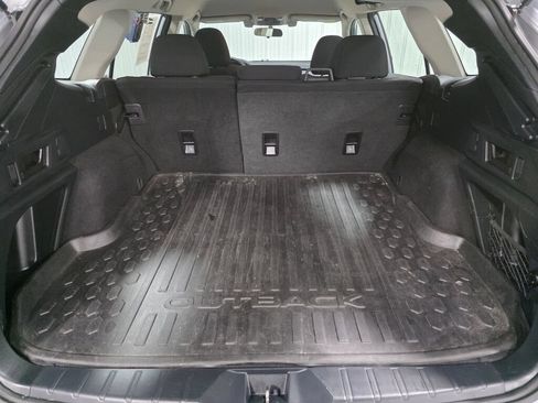 Used 2022 Subaru Outback AWD/4WD image 11