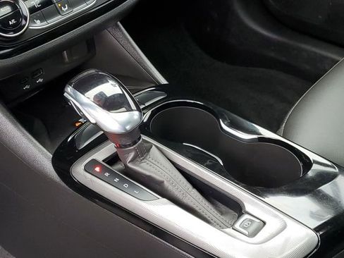 Used 2024 Buick Envista Sport Touring w/ Convenience I Package image 22