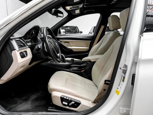 Used 2017 BMW 330i Sedan image 4