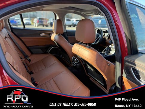 Used 2019 Alfa Romeo Giulia Ti w/ Quick Order Package 22X Lusso image 15