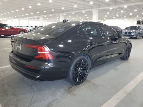 Used 2024 Volvo S60 B5 Plus w/ Climate Package FWD image 3