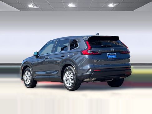 Used 2025 Honda CR-V LX image 3