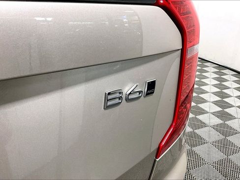 Used 2024 Volvo XC90 B6 Plus w/ Protection Package image 14
