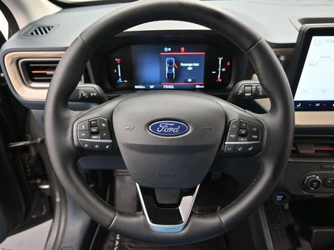Used 2025 Ford Maverick Lariat AWD/4WD image 13