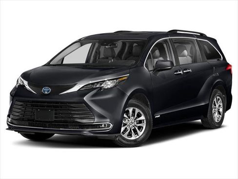 Certified 2023 Toyota Sienna XLE w/ XLE Plus Package image 1