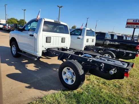 New 2024 RAM 3500 Tradesman image 4