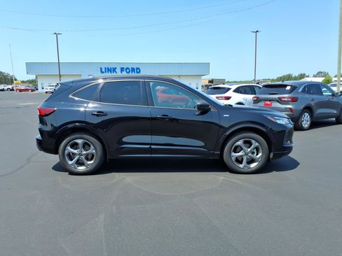 Used 2023 Ford Escape ST-Line w/ Tech Pack #1 AWD/4WD image 7