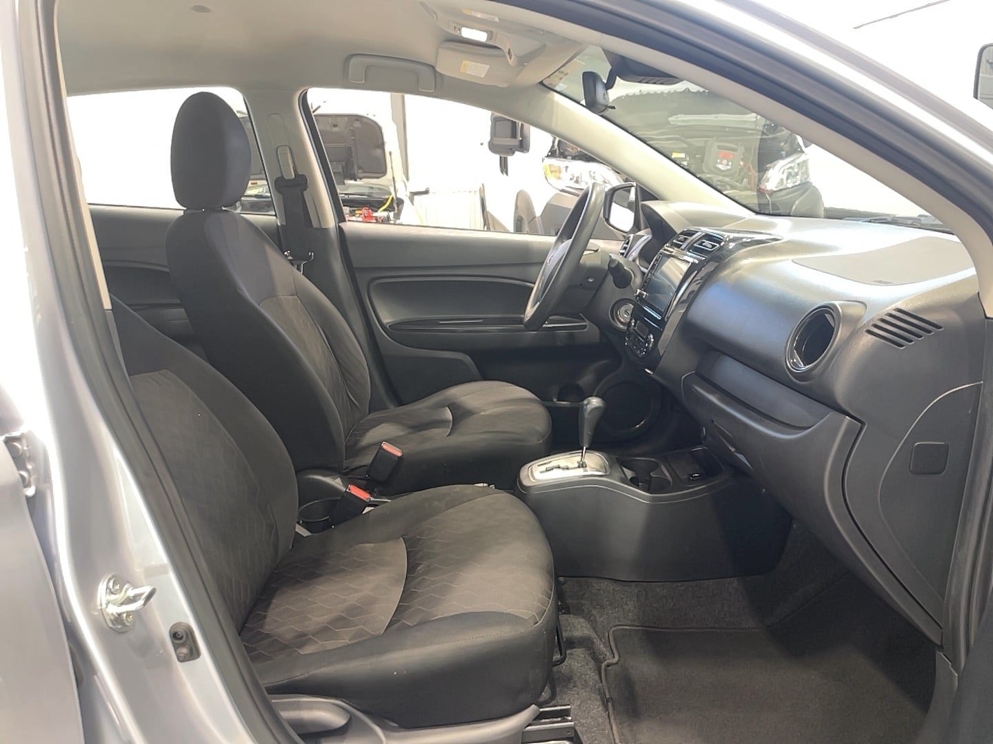 Used 2024 Mitsubishi Mirage ES FWD image 9
