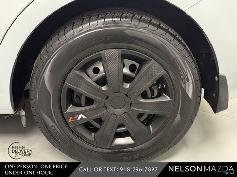 Used 2021 Subaru Impreza 2.0i AWD/4WD image 12