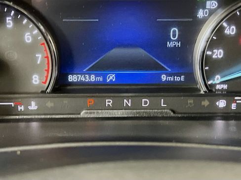 Certified 2022 Ford Explorer XLT w/ Equipment Group 202A AWD/4WD image 13