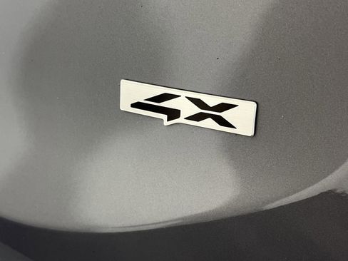 New 2025 Kia Telluride S image 29