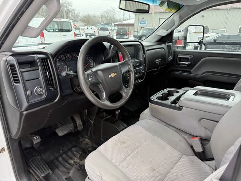 Used 2018 Chevrolet Silverado 2500 W/T w/ WT Fleet Convenience Package AWD/4WD image 18