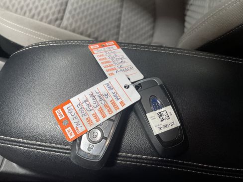 Used 2022 Ford Escape SE w/ Convenience Package image 24