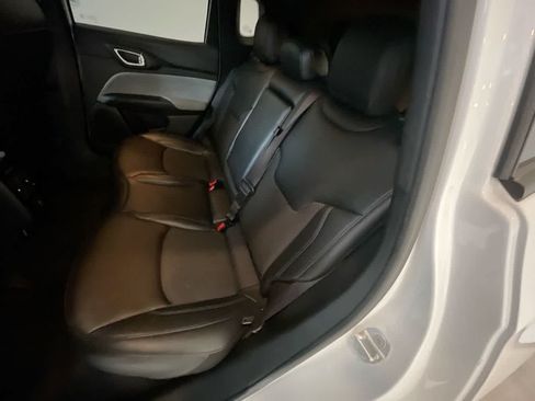 Used 2024 Jeep Compass Latitude AWD/4WD image 21