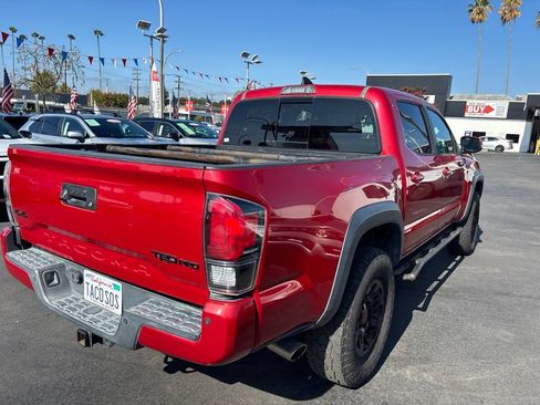 Used 2017 Toyota Tacoma TRD Pro AWD/4WD image 5