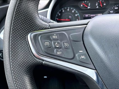 Used 2023 Chevrolet Malibu LT FWD image 18