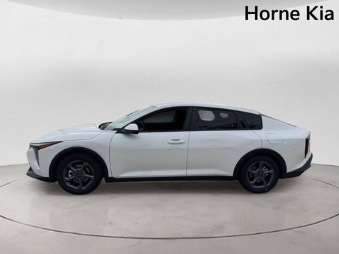 New 2026 Kia K4 FWD image 6