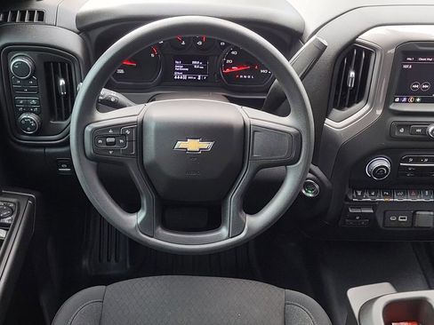 Used 2025 Chevrolet Silverado 2500 Custom w/ Custom Value Package AWD/4WD image 7