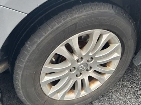 Used 2011 Toyota Sienna XLE FWD image 6