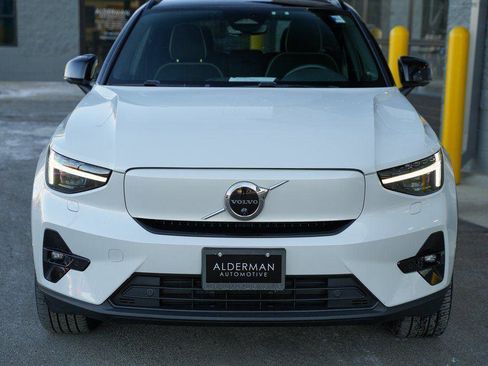 Used 2023 Volvo XC40 Recharge Ultimate image 53