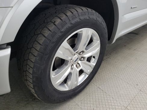 Used 2016 Ford F150 Platinum w/ Equipment Group 701A Luxury AWD/4WD image 31