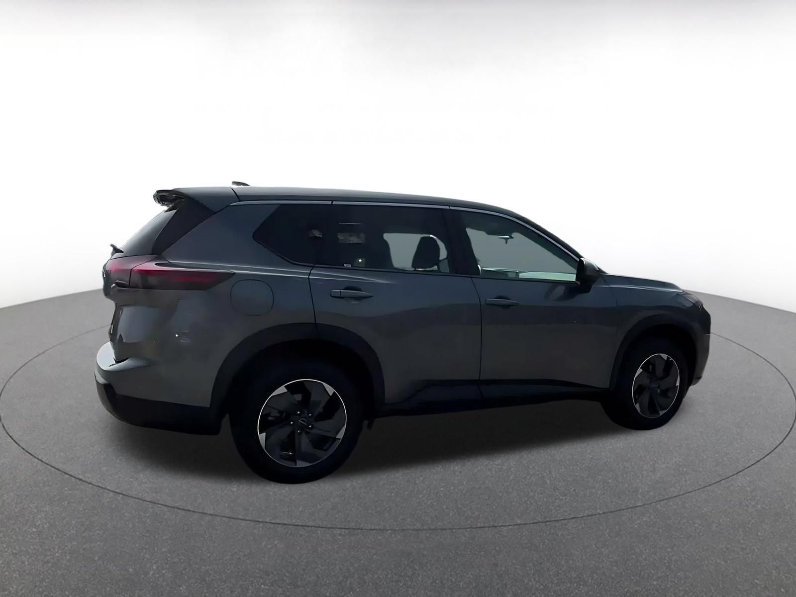 Used 2025 Nissan Rogue SV FWD image 13