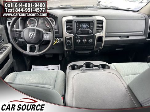 Used 2017 RAM 1500 Classic SLT AWD/4WD image 9