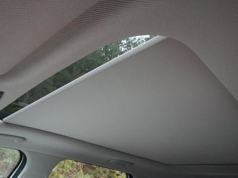 New 2025 Kia Sorento S w/ Panoramic Sunroof Package FWD image 12