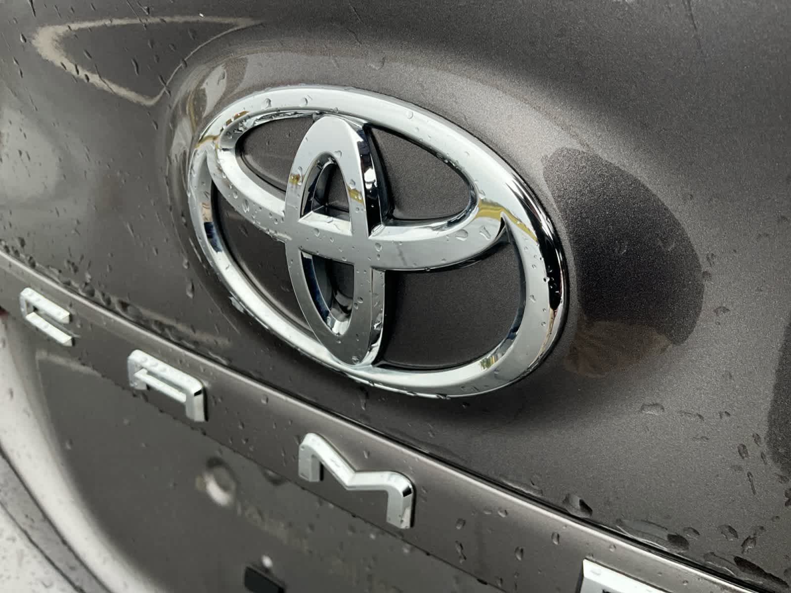 Used 2023 Toyota Camry LE FWD image 14