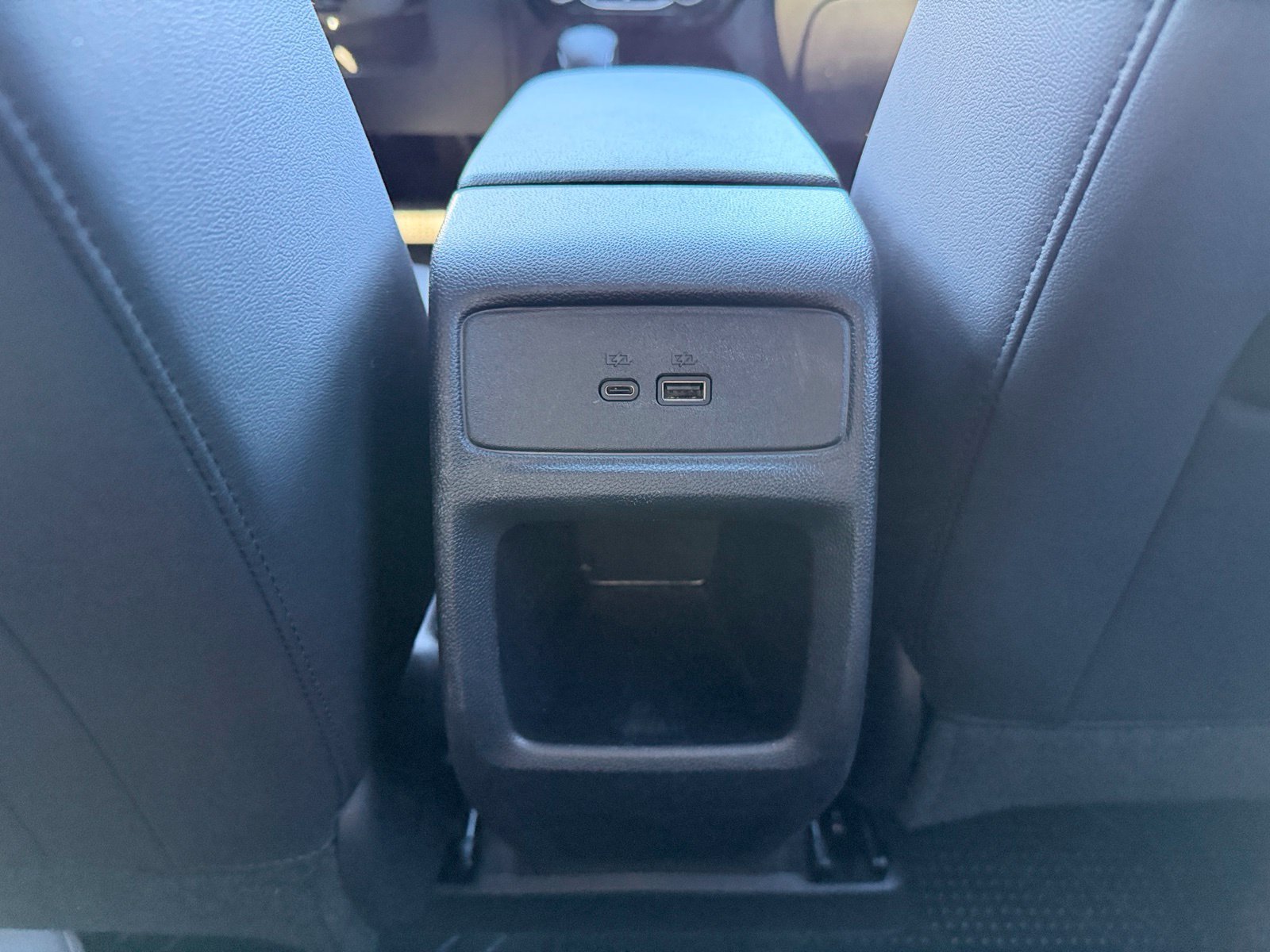 Used 2025 Chevrolet Trax RS w/ Sunroof Package FWD image 27
