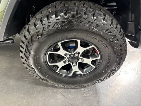 Used 2021 Jeep Wrangler Unlimited Rubicon AWD/4WD image 7