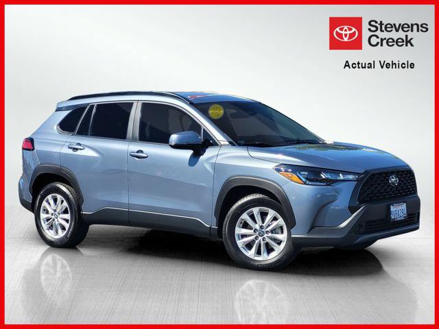 Certified 2023 Toyota Corolla Cross LE FWD image 1