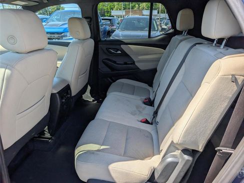 Used 2023 Chevrolet Traverse LS AWD/4WD image 16