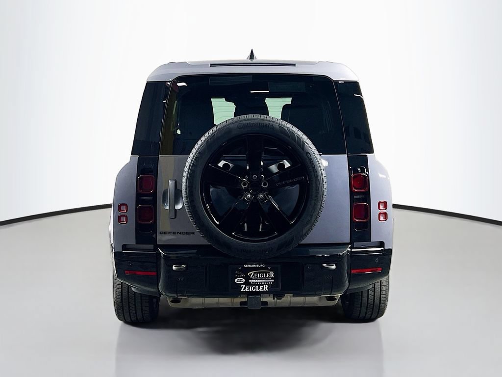 Used 2024 Land Rover Defender 130 X-Dynamic SE AWD/4WD image 6