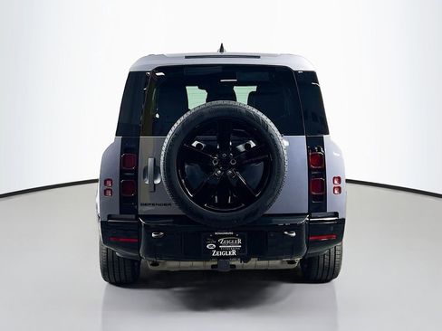 Used 2024 Land Rover Defender 130 X-Dynamic SE AWD/4WD image 6
