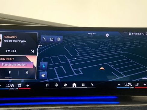 Used 2023 BMW i7 xDrive60 AWD/4WD image 62