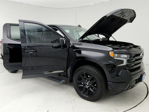 Used 2024 Chevrolet Silverado 1500 High Country w/ Midnight Edition image 13