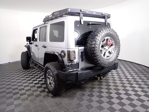 Used 2014 Jeep Wrangler Unlimited Rubicon w/ Connectivity Group image 15