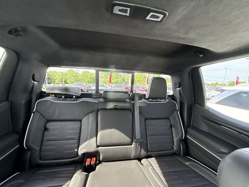 Certified 2025 GMC Sierra 1500 AT4X w/ AT4X AEV Edition AWD/4WD image 28