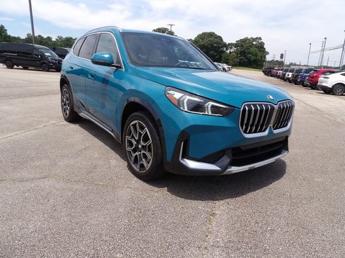 Used 2025 BMW X1 xDrive28i w/ Convenience Package AWD/4WD image 2