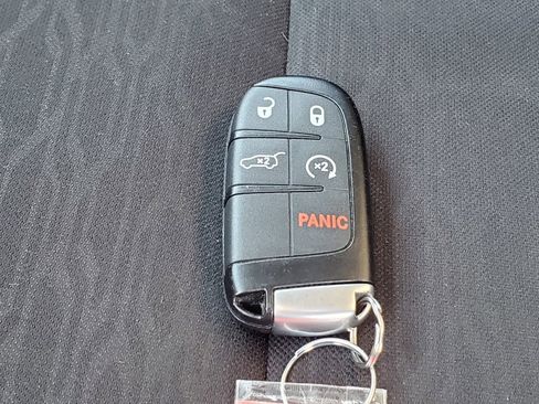 Used 2023 Dodge Durango GT image 39