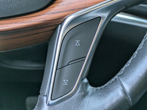 Used 2021 Cadillac XT5 Premium Luxury image 26