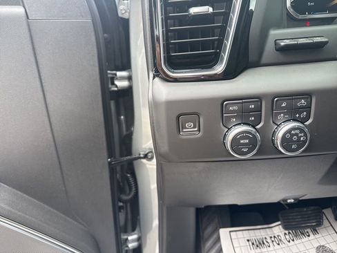 New 2026 GMC Sierra 1500 Denali w/ Denali Reserve Package image 17