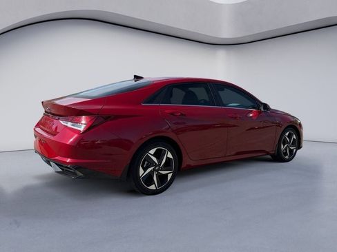 Used 2022 Hyundai Elantra SEL w/ Convenience + Premium Package image 5