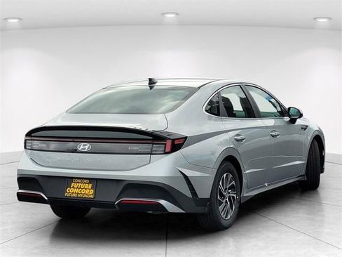 New 2026 Hyundai Sonata Blue image 6
